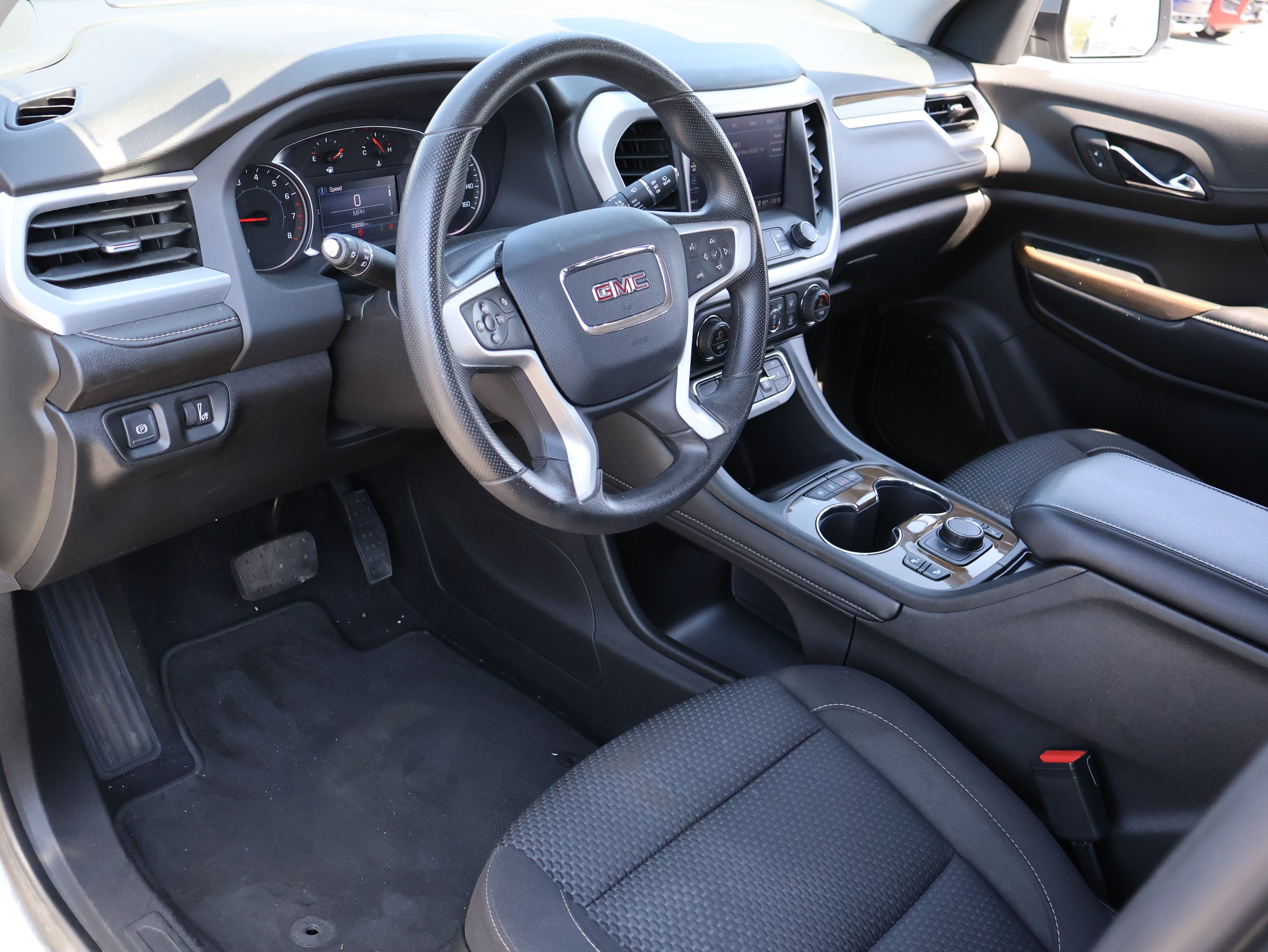 Used 2023 GMC Acadia SLE w/ Driver Convenience Package AWD/4WD image 16