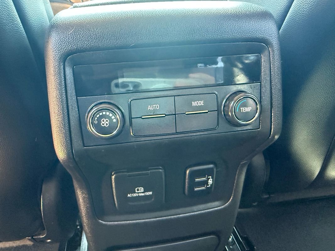 Used 2017 GMC Acadia SLT image 17