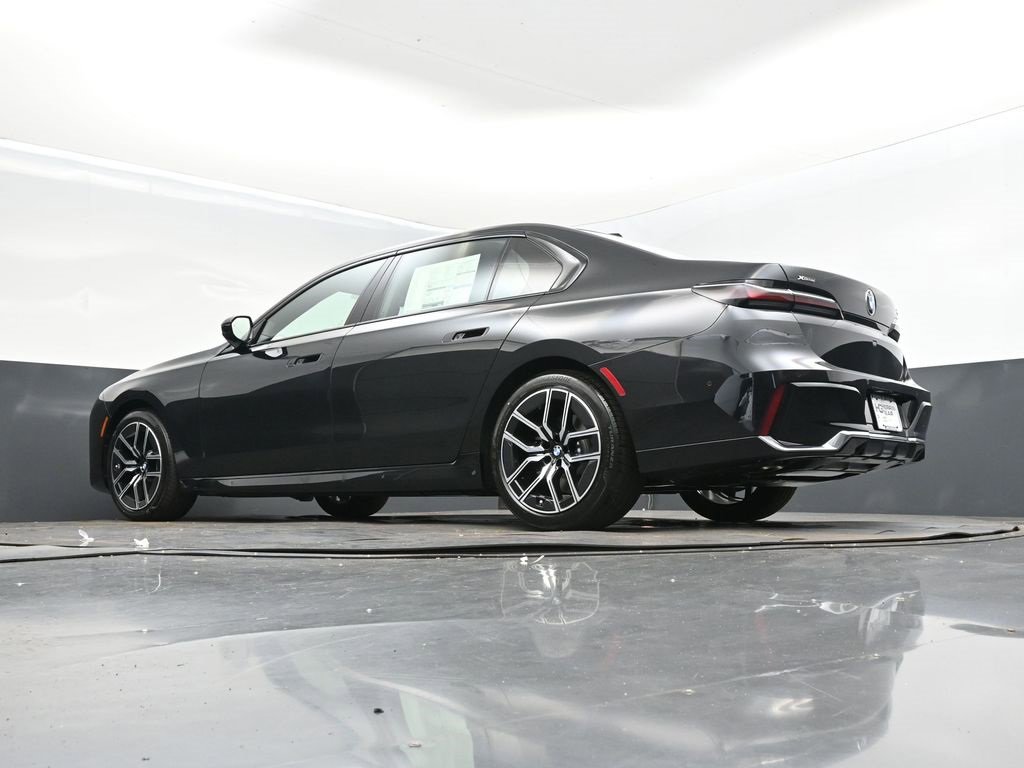 New 2026 BMW 740i xDrive w/ Executive Package image 23
