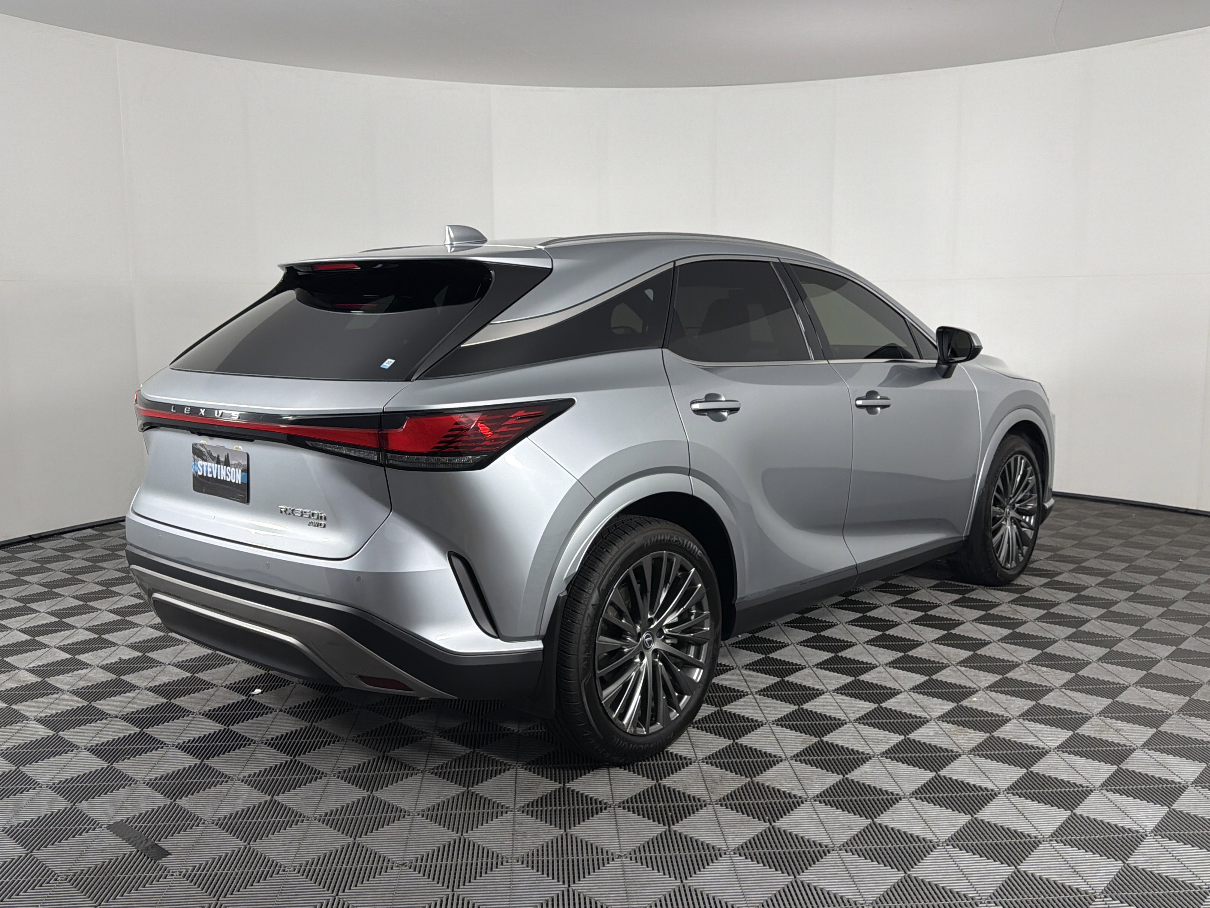 Used 2023 Lexus RX 350 w/ Accessory Package (Z1) AWD/4WD image 16