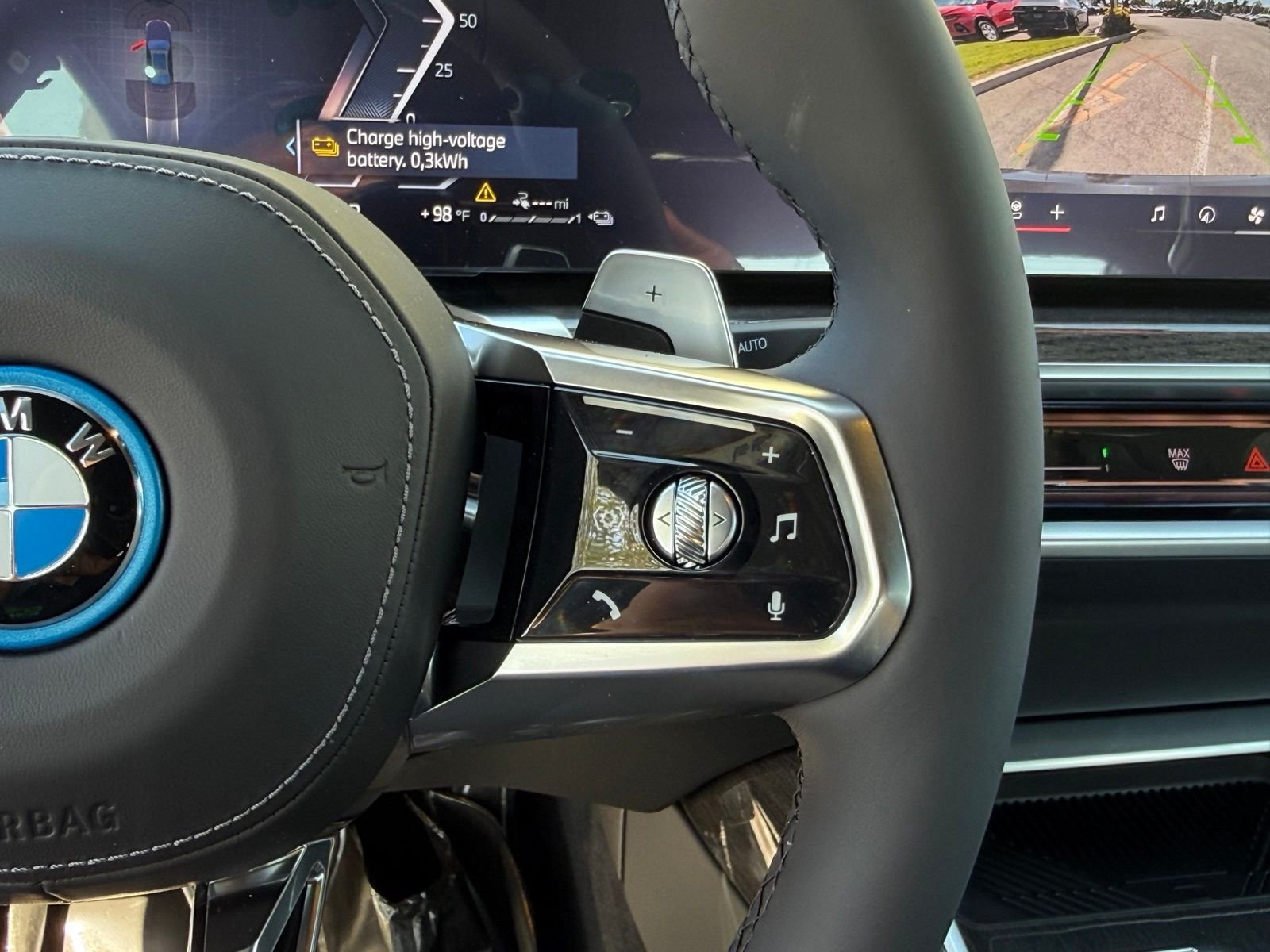 New 2026 BMW 750e xDrive w/ Premium Package AWD/4WD image 26