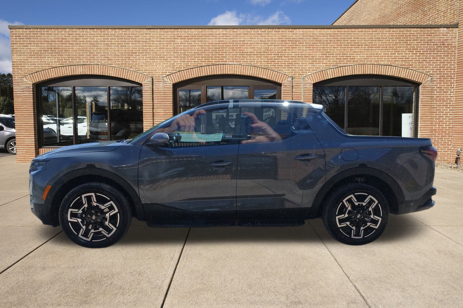 New 2026 Hyundai Santa Cruz Limited image 7