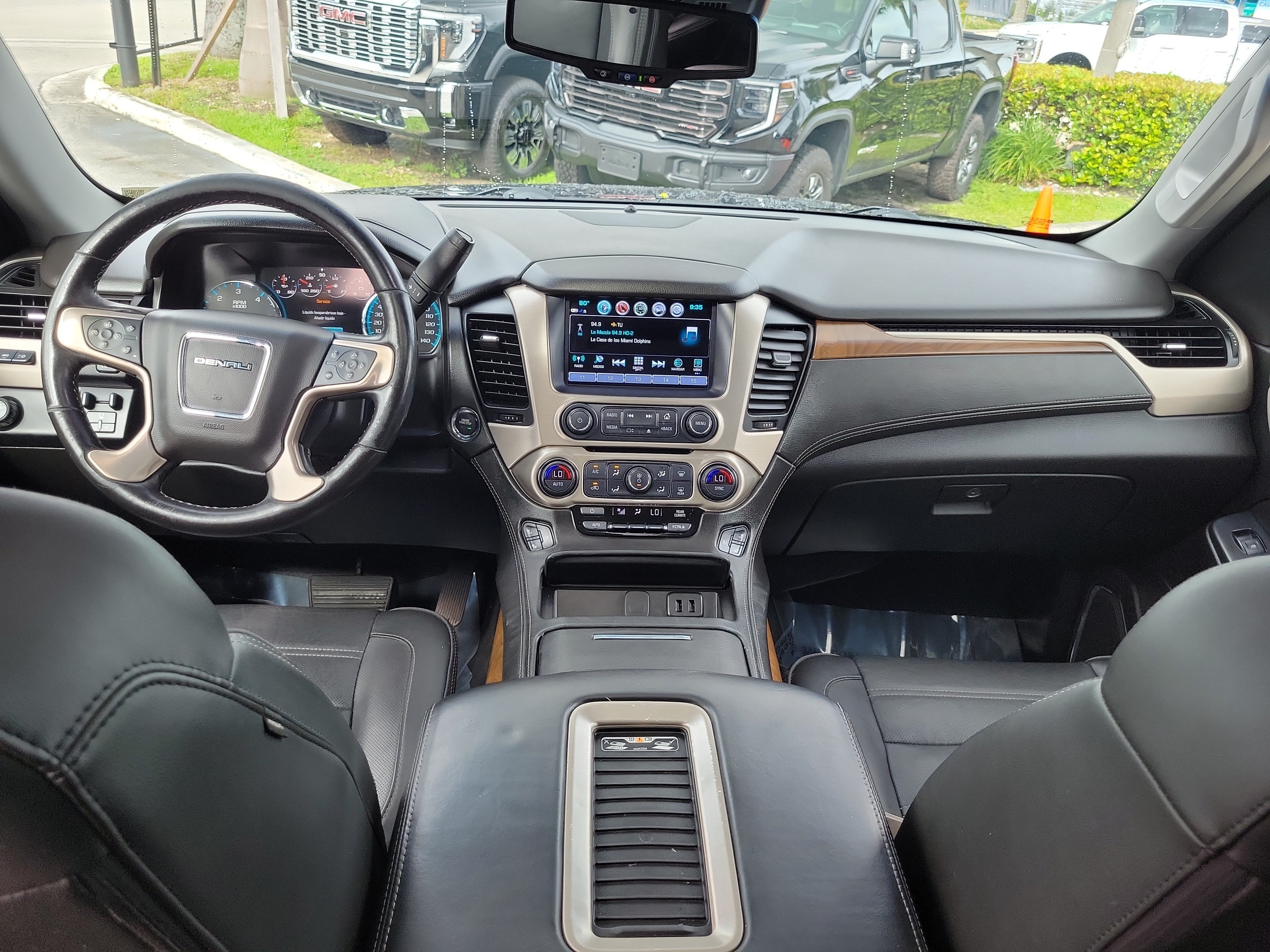 Used 2019 GMC Yukon XL Denali w/ Denali Ultimate Package RWD image 19