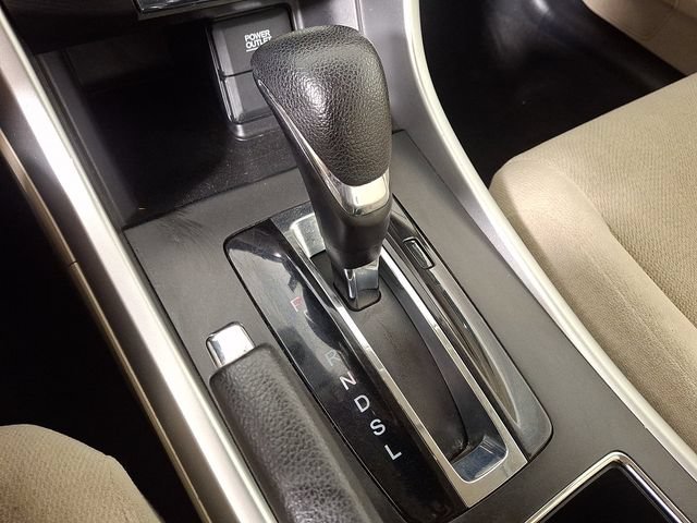 Used 2013 Honda Accord LX image 16