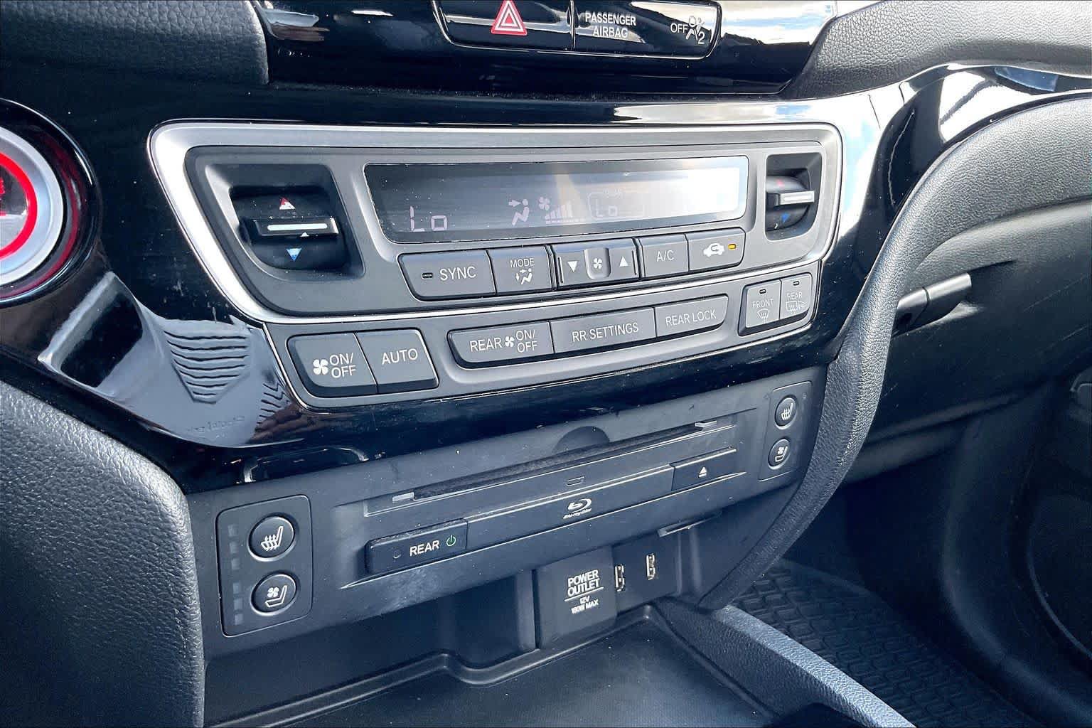 Used 2016 Honda Pilot Elite image 34