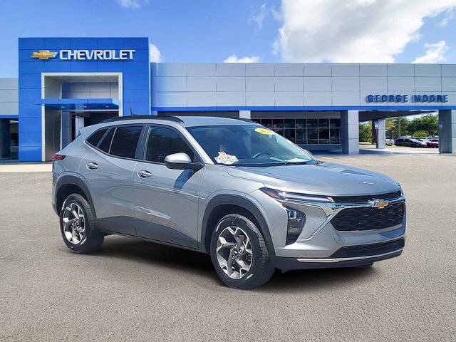 Certified 2024 Chevrolet Trax LT w/ Driver Confidence Package