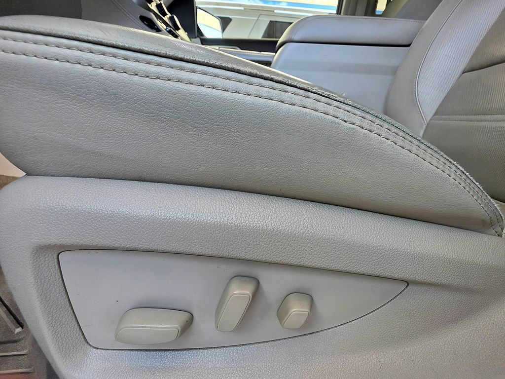 Used 2018 GMC Yukon Denali w/ Denali Ultimate Package AWD/4WD image 22