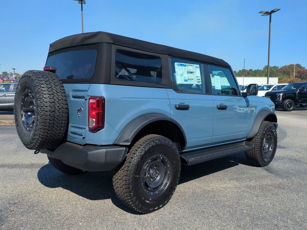 New 2025 Ford Bronco Base w/ Sasquatch Package image 4