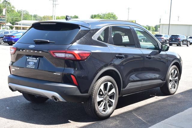 Used 2023 Ford Escape Platinum AWD/4WD image 13