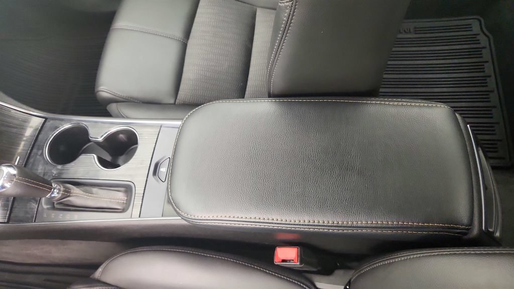 Used 2016 Chevrolet Impala LT w/ Convenience Package FWD image 17