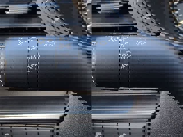 Used 2024 MAZDA MAZDA3 s image 27