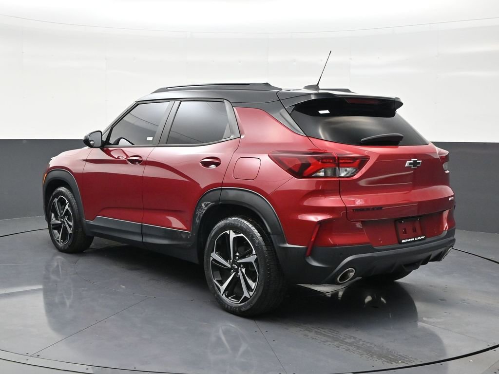 Used 2021 Chevrolet TrailBlazer RS w/ Sun and Liftgate Package image 3