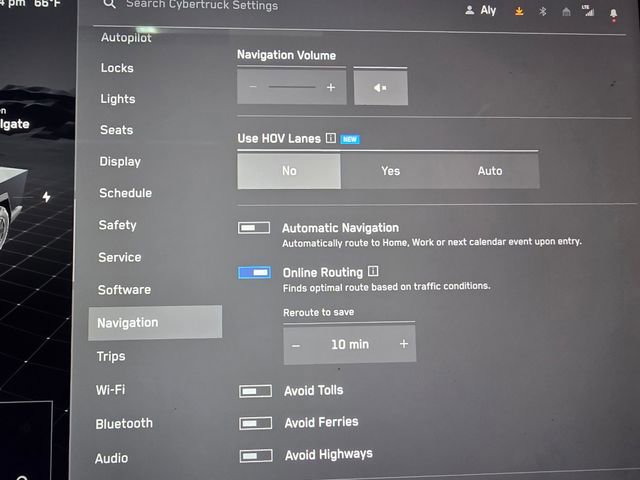 Used 2024 Tesla Cybertruck AWD Crew Cab image 34