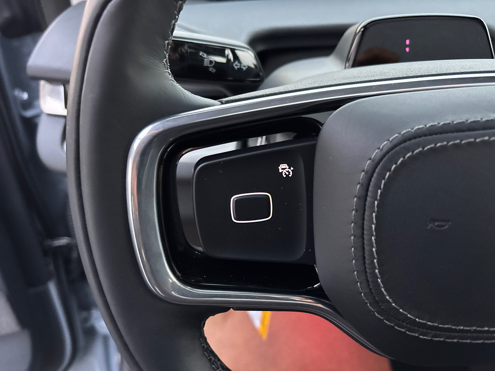 New 2026 Lincoln Navigator Reserve AWD/4WD image 16