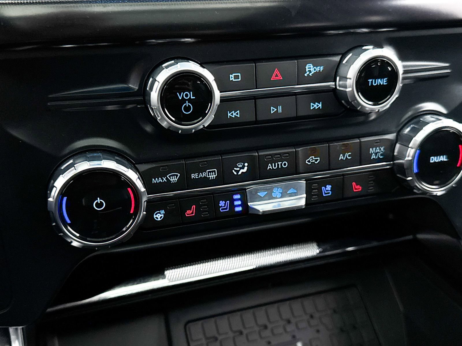 Used 2025 Ford F150 Raptor w/ Equipment Group 803A Raptor R image 44