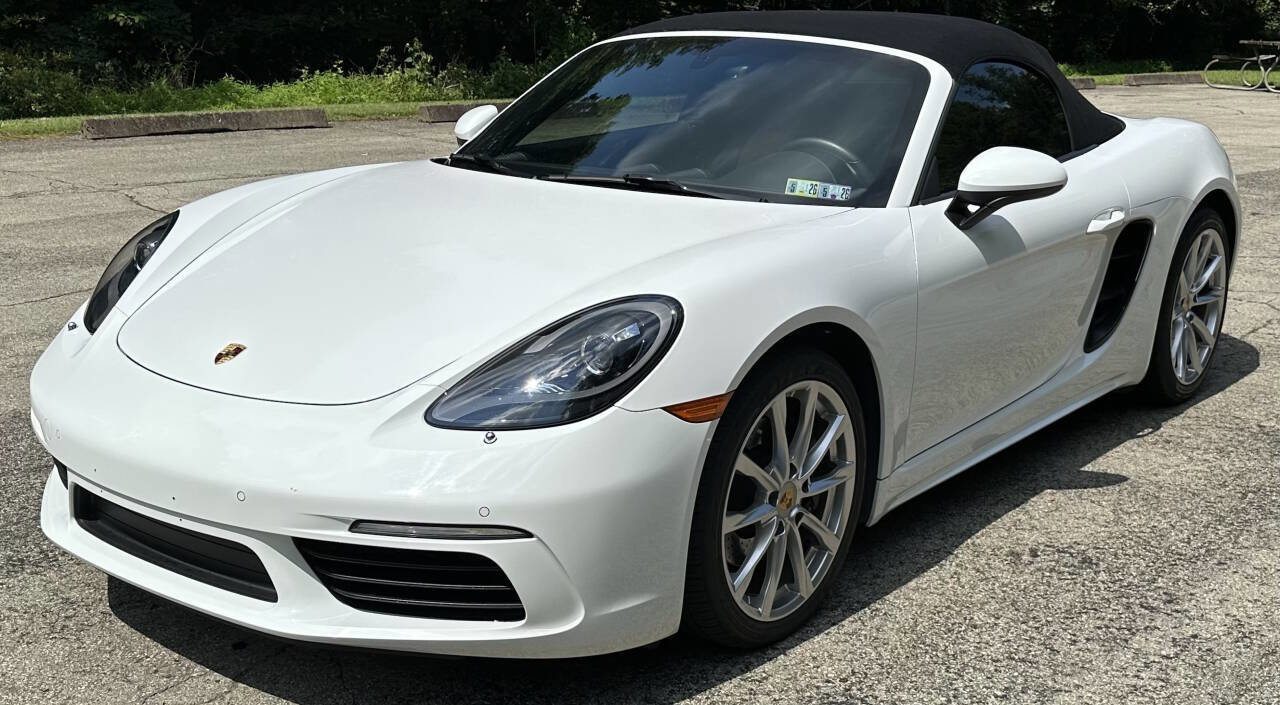 Used 2018 Porsche 718 Boxster Base 2dr Convertible RWD image 1
