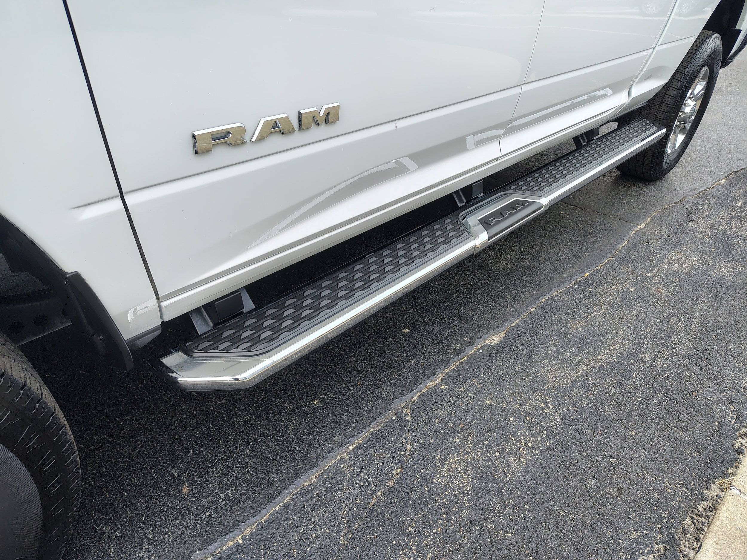Certified 2025 RAM 2500 Big Horn AWD/4WD image 7