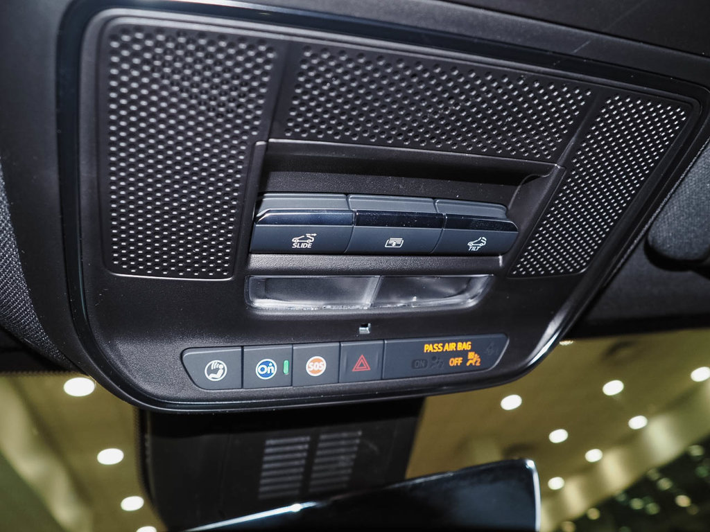 New 2026 Chevrolet Equinox RS w/ Convenience Package III FWD image 15