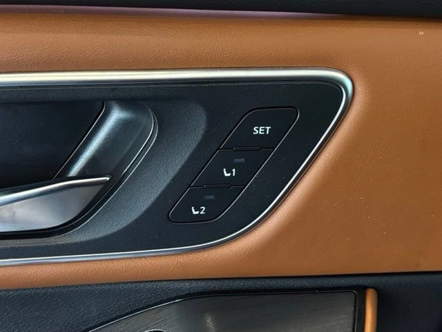 Used 2024 Nissan Rogue Platinum w/ Platinum Premium Package FWD image 17