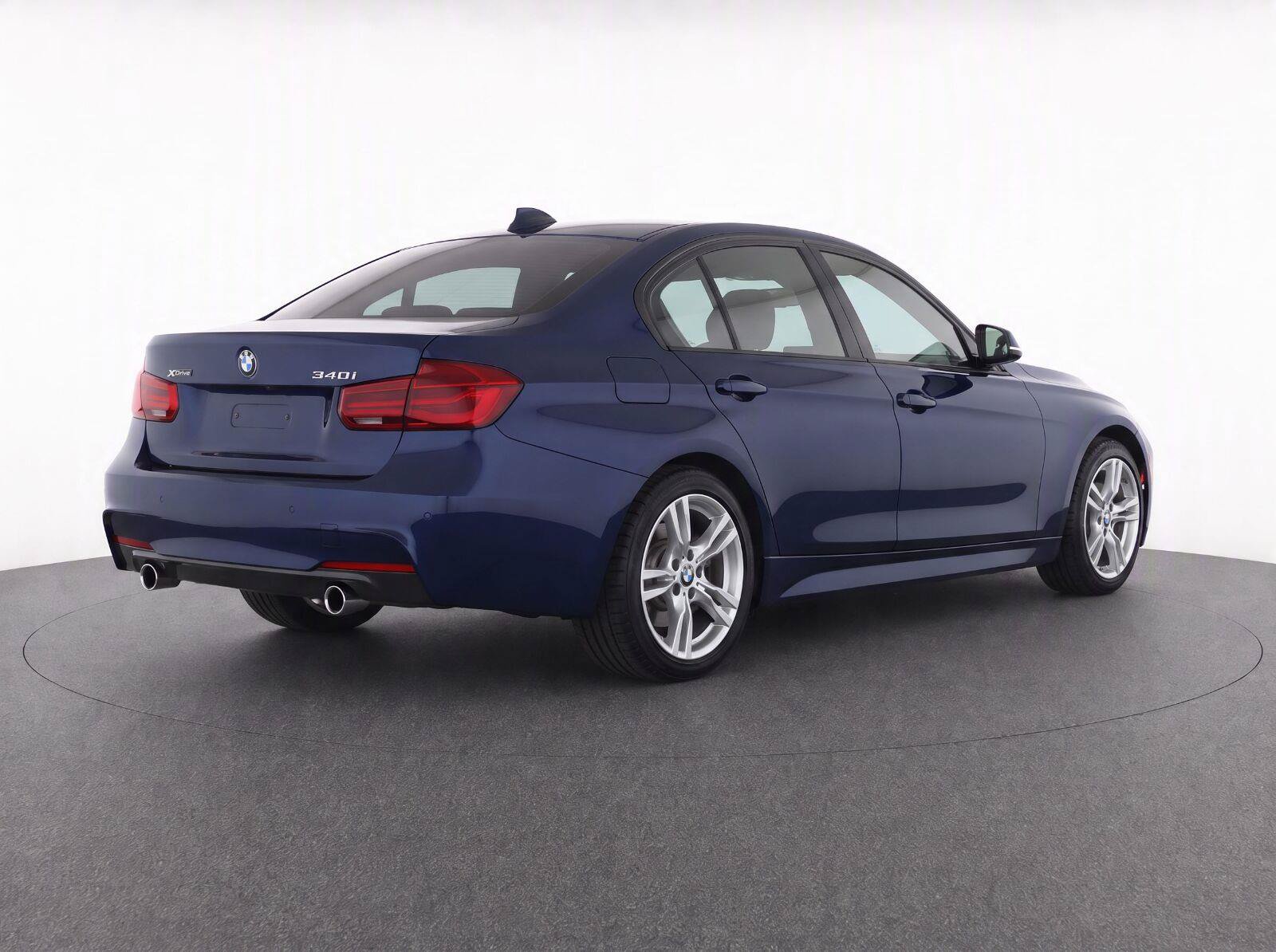 Used 2018 BMW 340i xDrive Sedan AWD/4WD image 6