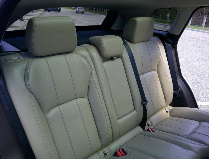 Used 2018 Land Rover Range Rover Evoque SE Premium image 52