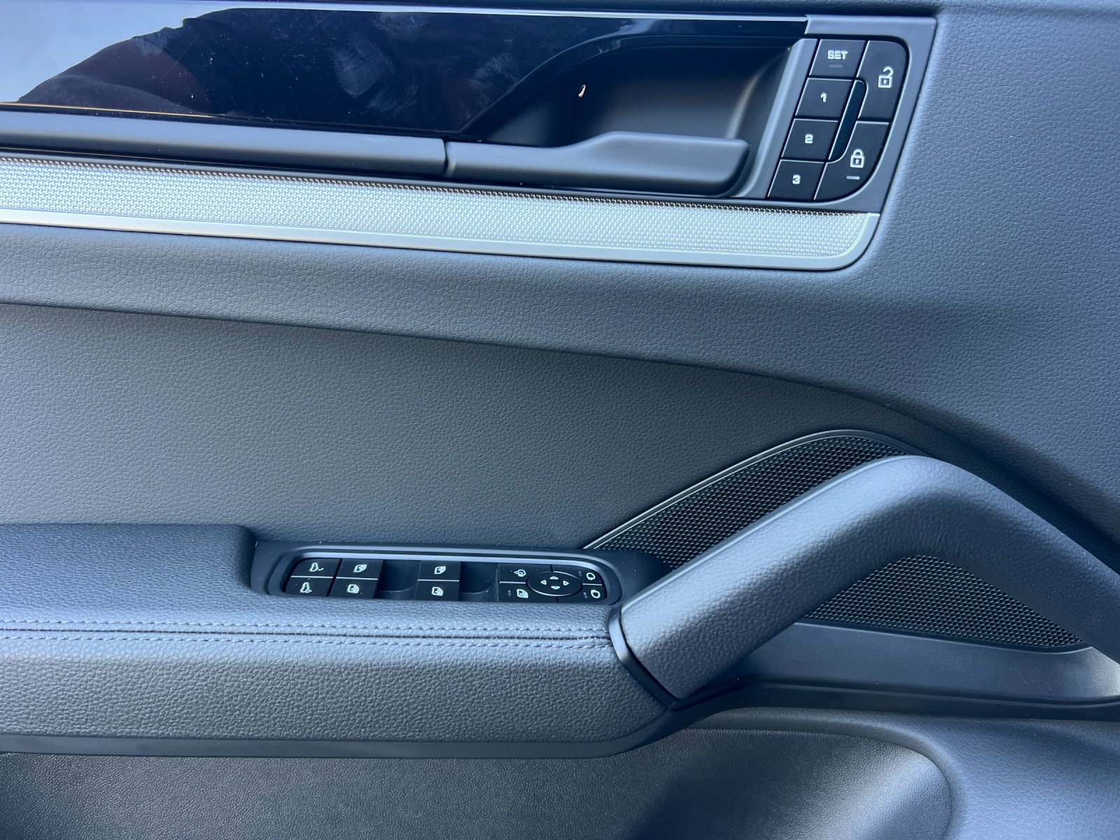 New 2026 Porsche Cayenne S AWD/4WD image 12