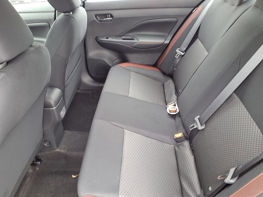 New 2025 Nissan Versa SR w/ Trunk Package image 10