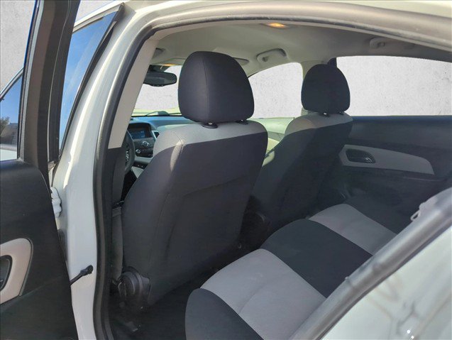 Used 2014 Chevrolet Cruze LS FWD image 18