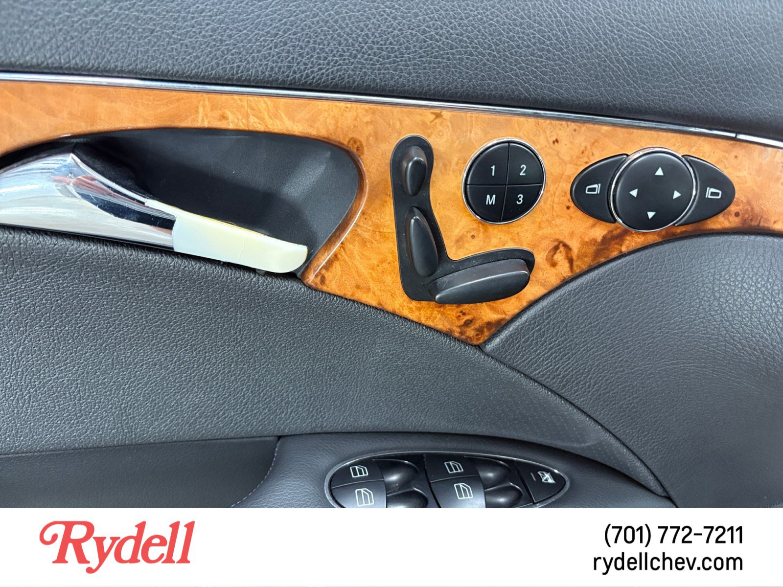 Used 2006 Mercedes-Benz E 350 Sedan image 11