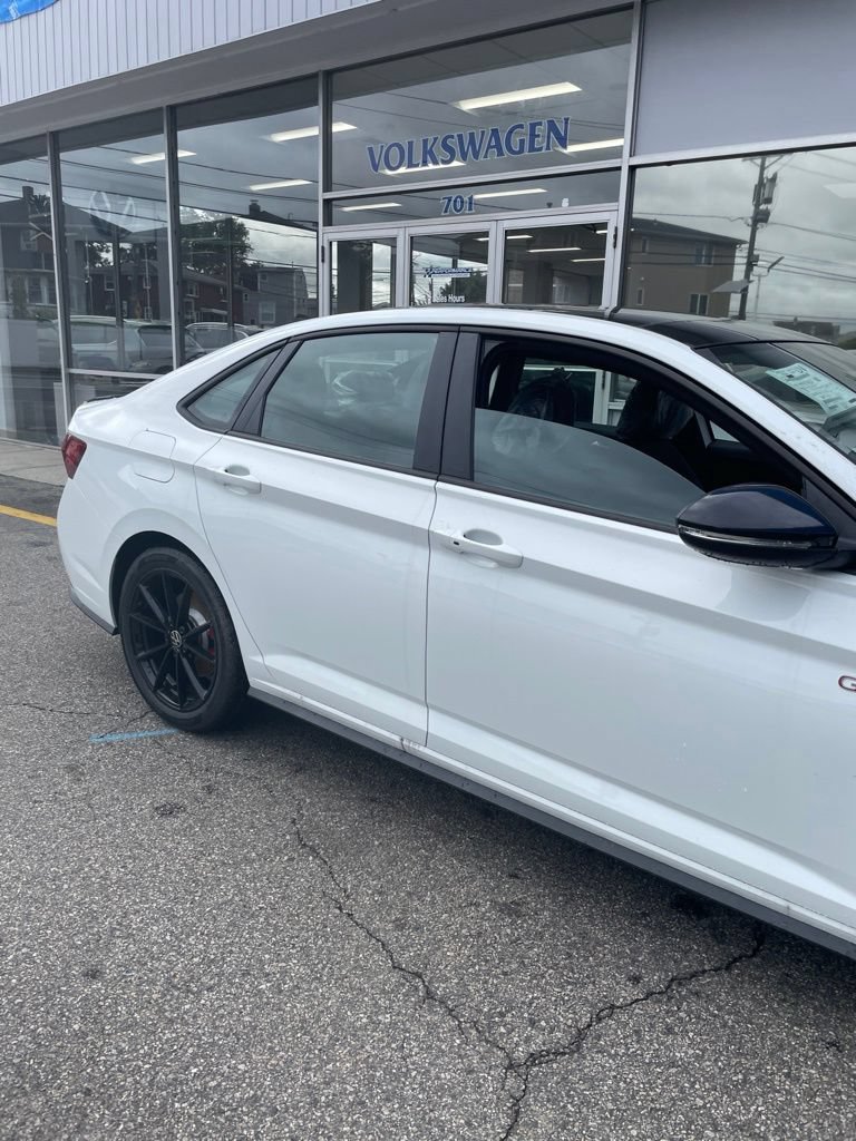 New 2026 Volkswagen Jetta GLI Autobahn FWD image 8