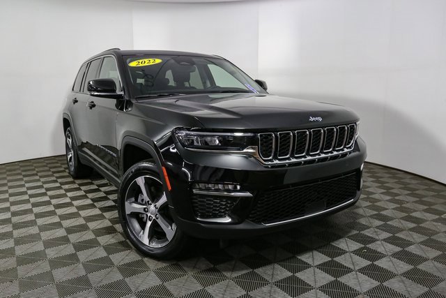 Used 2022 Jeep Grand Cherokee Limited 4xe image 3