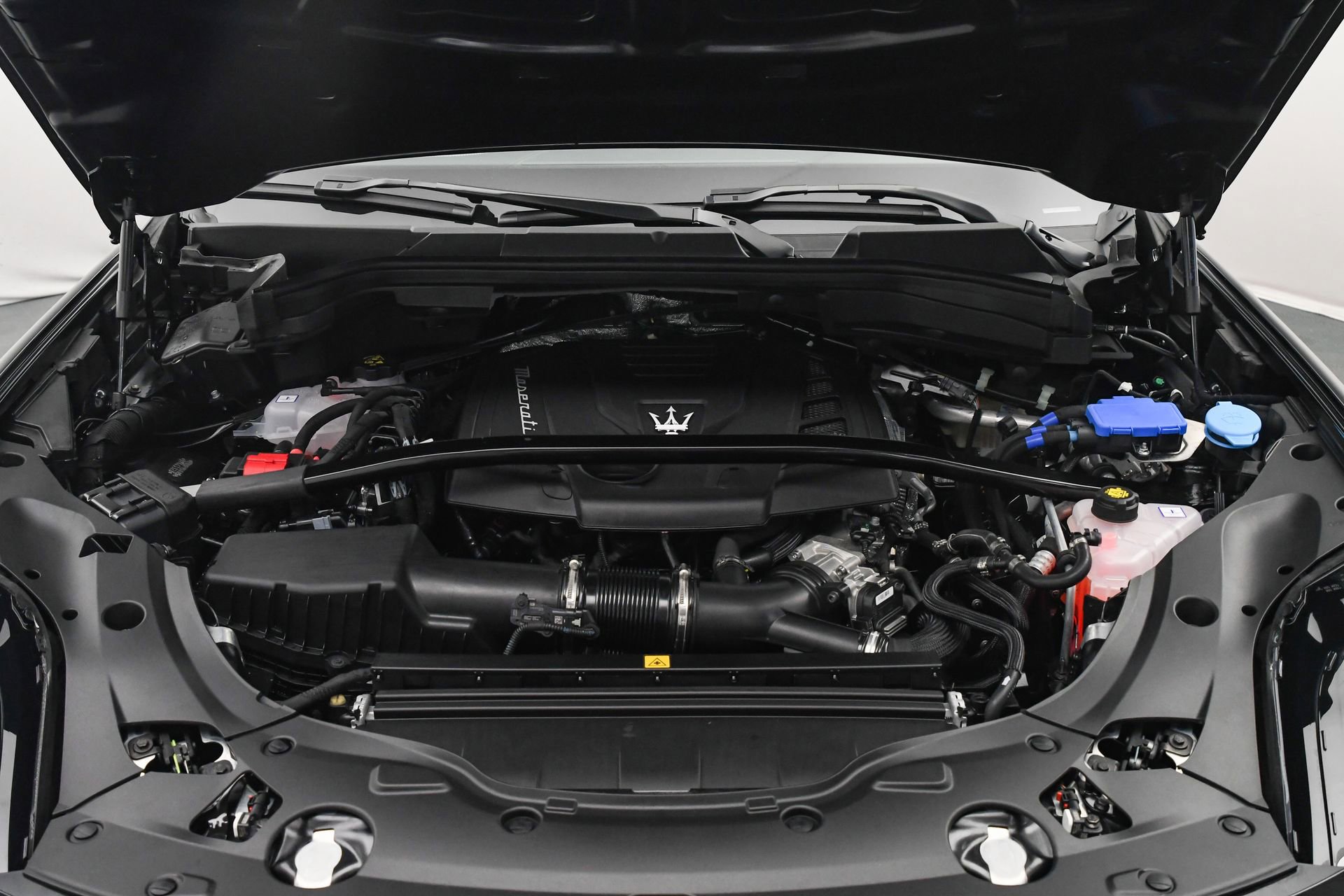 New 2025 Maserati Grecale GT image 29