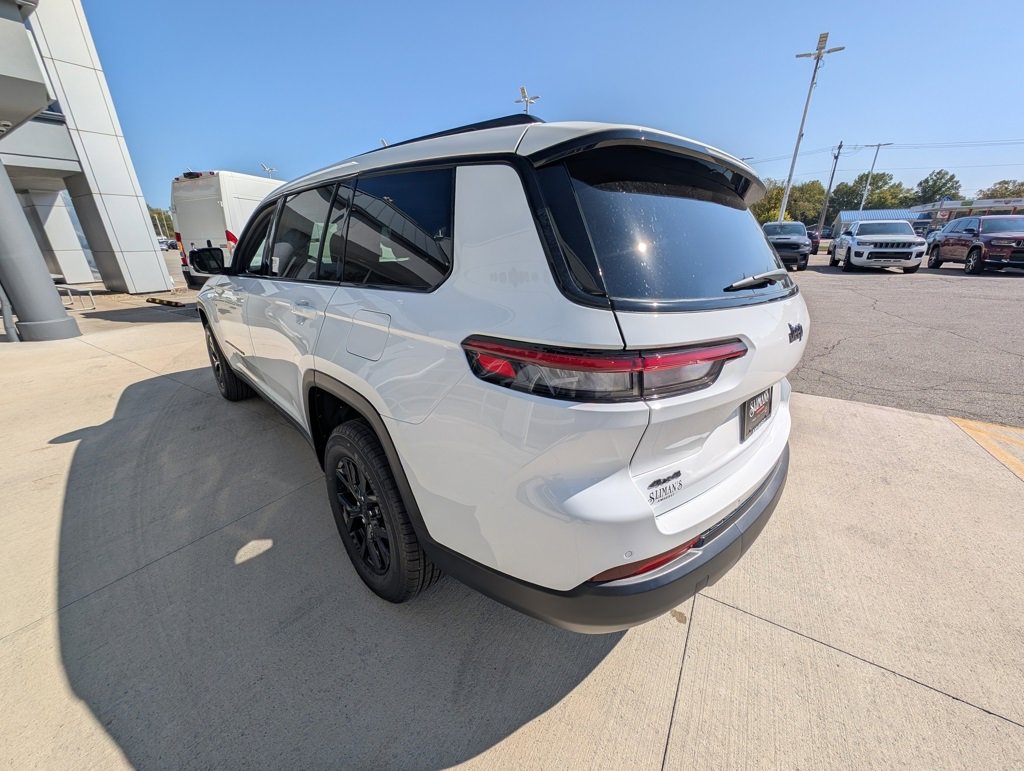 New 2025 Jeep Grand Cherokee L Altitude image 6