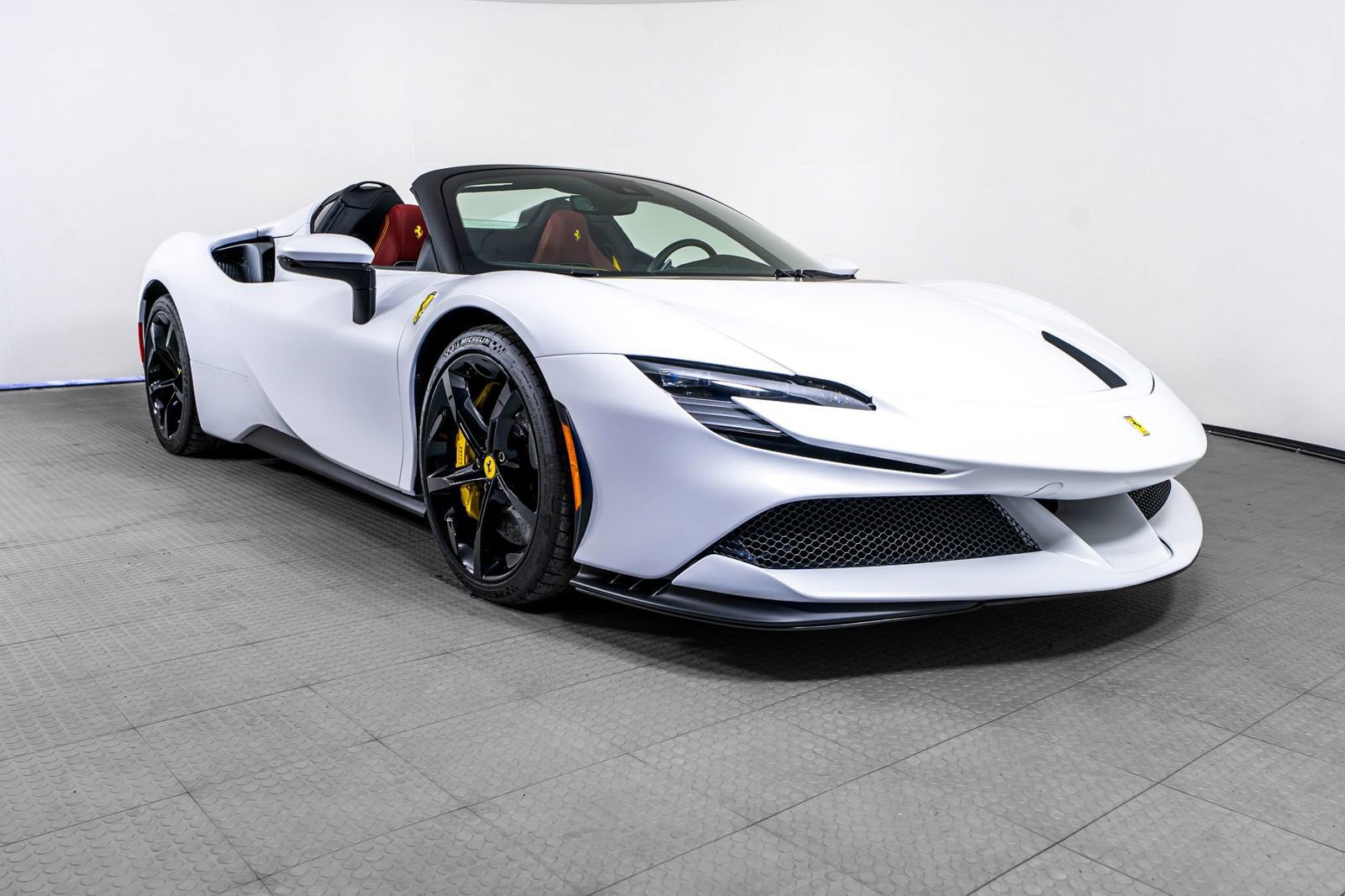 Certified 2024 Ferrari SF90 Spider AWD/4WD image 10