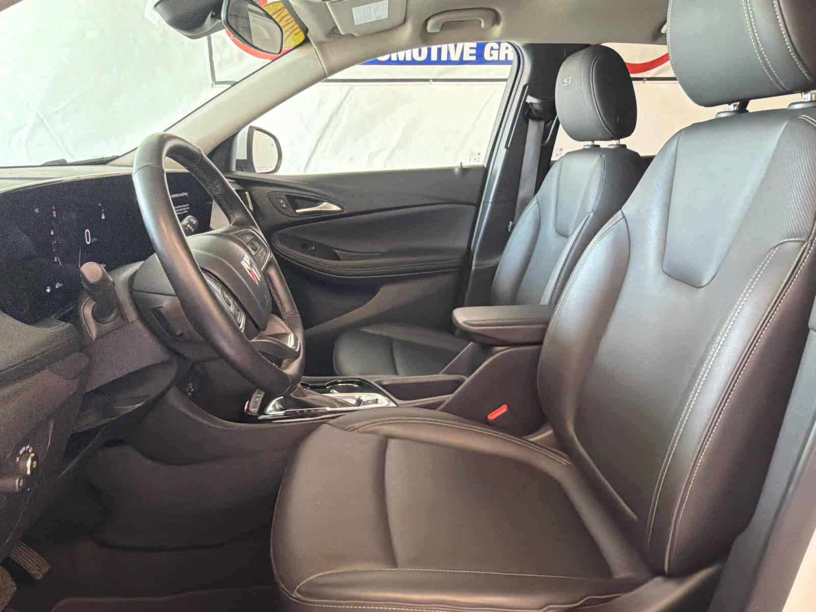 Used 2024 Buick Encore GX Sport Touring w/ Comfort Package image 17