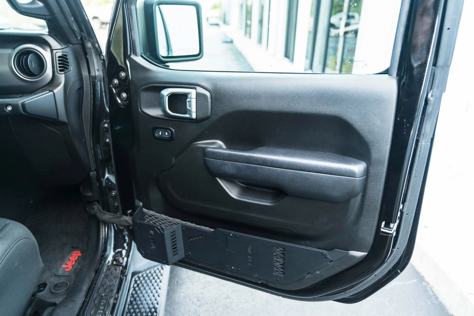 Used 2023 Jeep Gladiator Sport AWD/4WD image 27