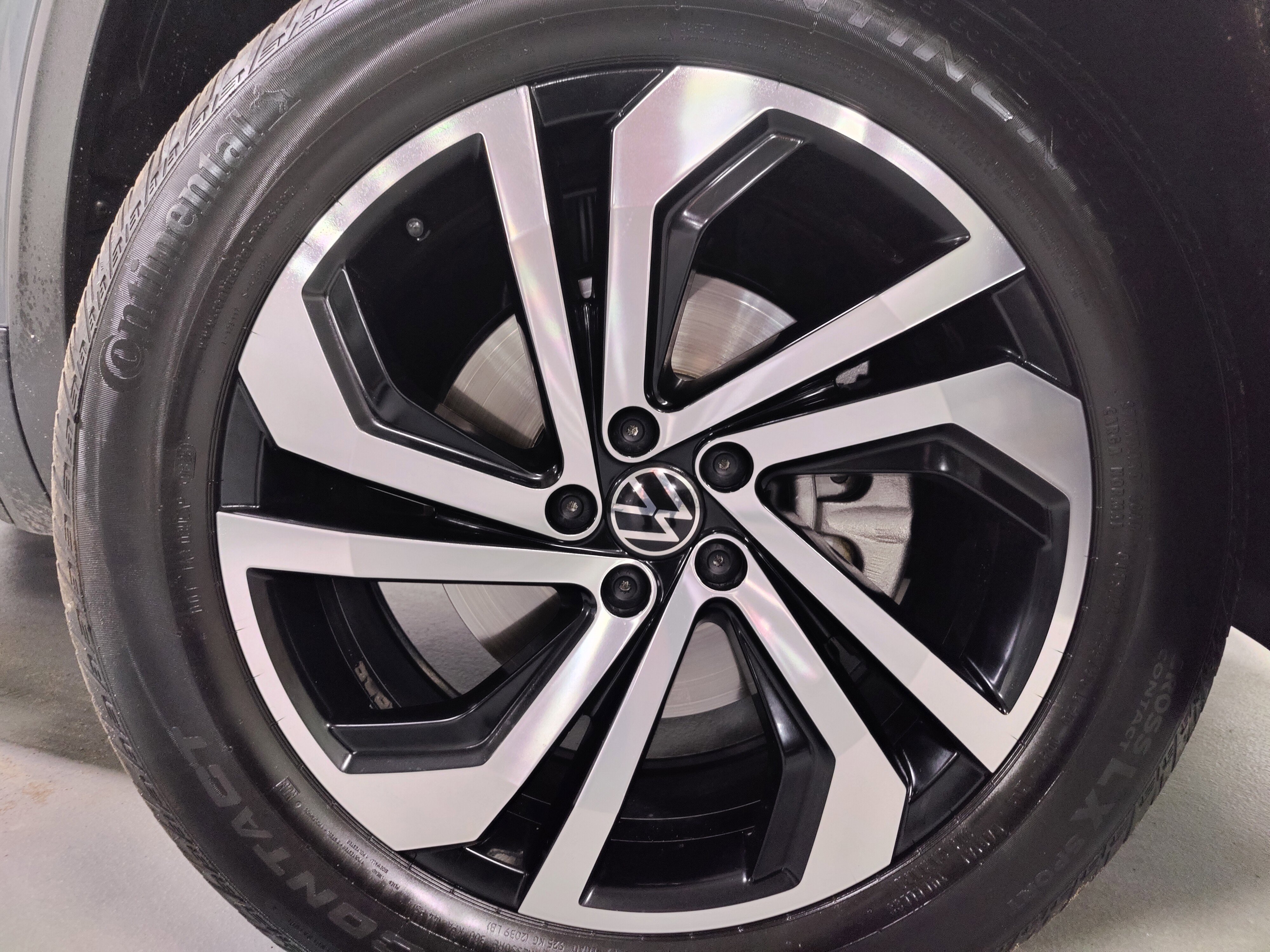 Certified 2022 Volkswagen Atlas SEL image 31