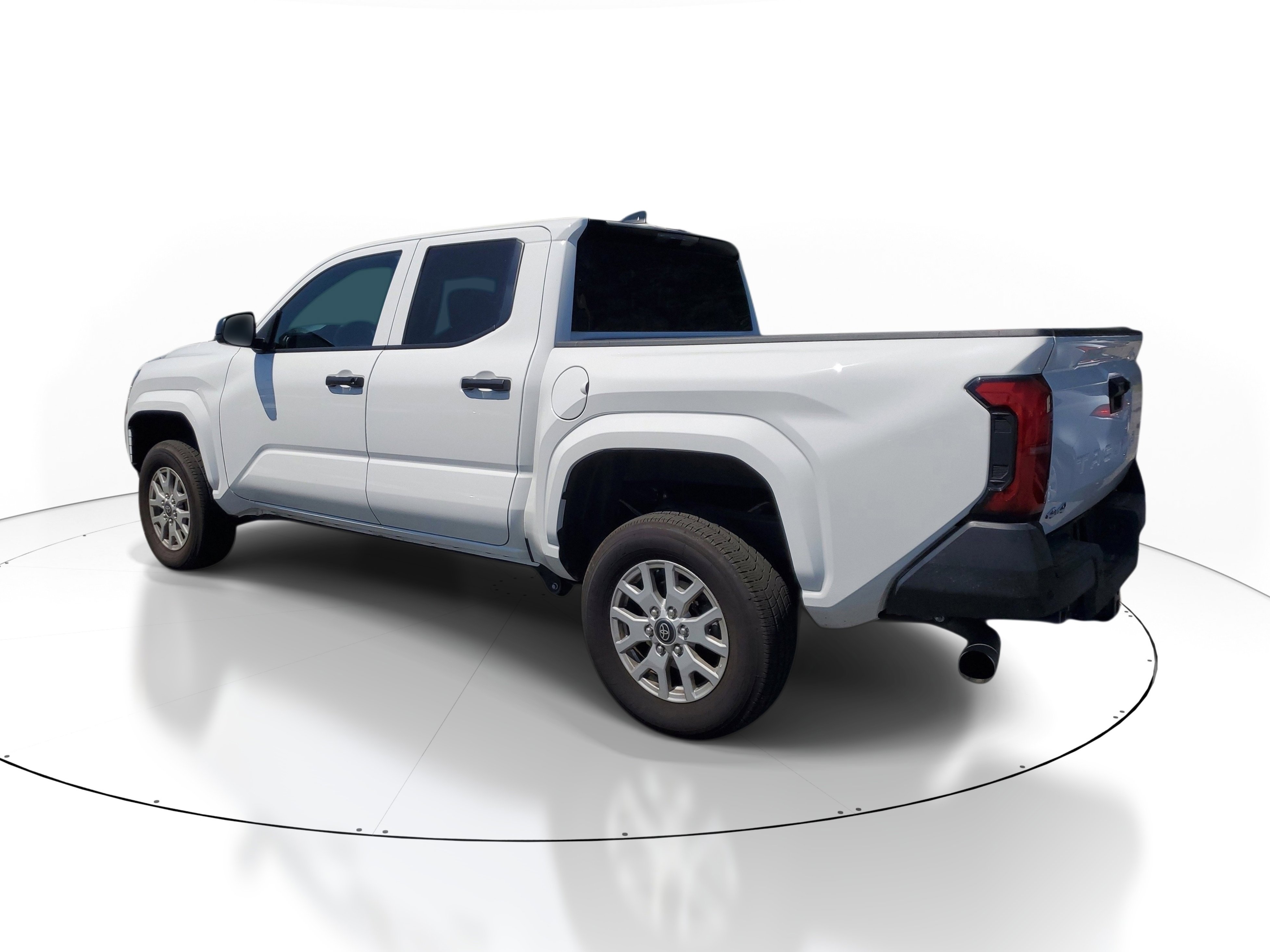 Used 2025 Toyota Tacoma SR w/ SR Upgrade Package AWD/4WD image 4