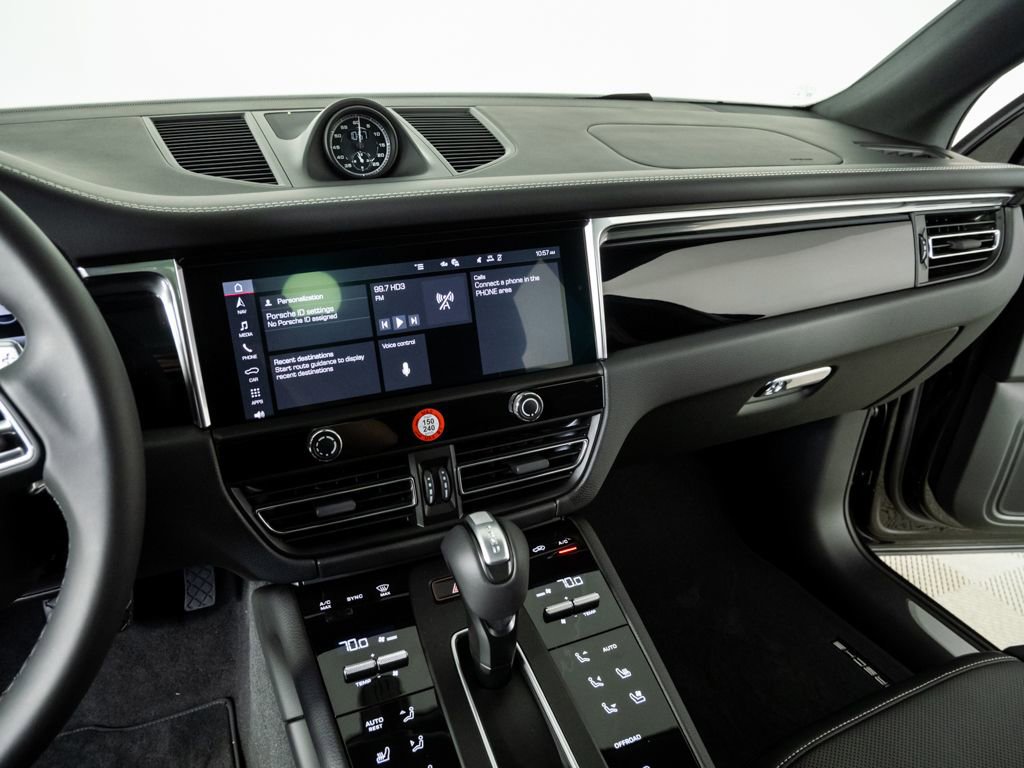 New 2026 Porsche Macan S image 13