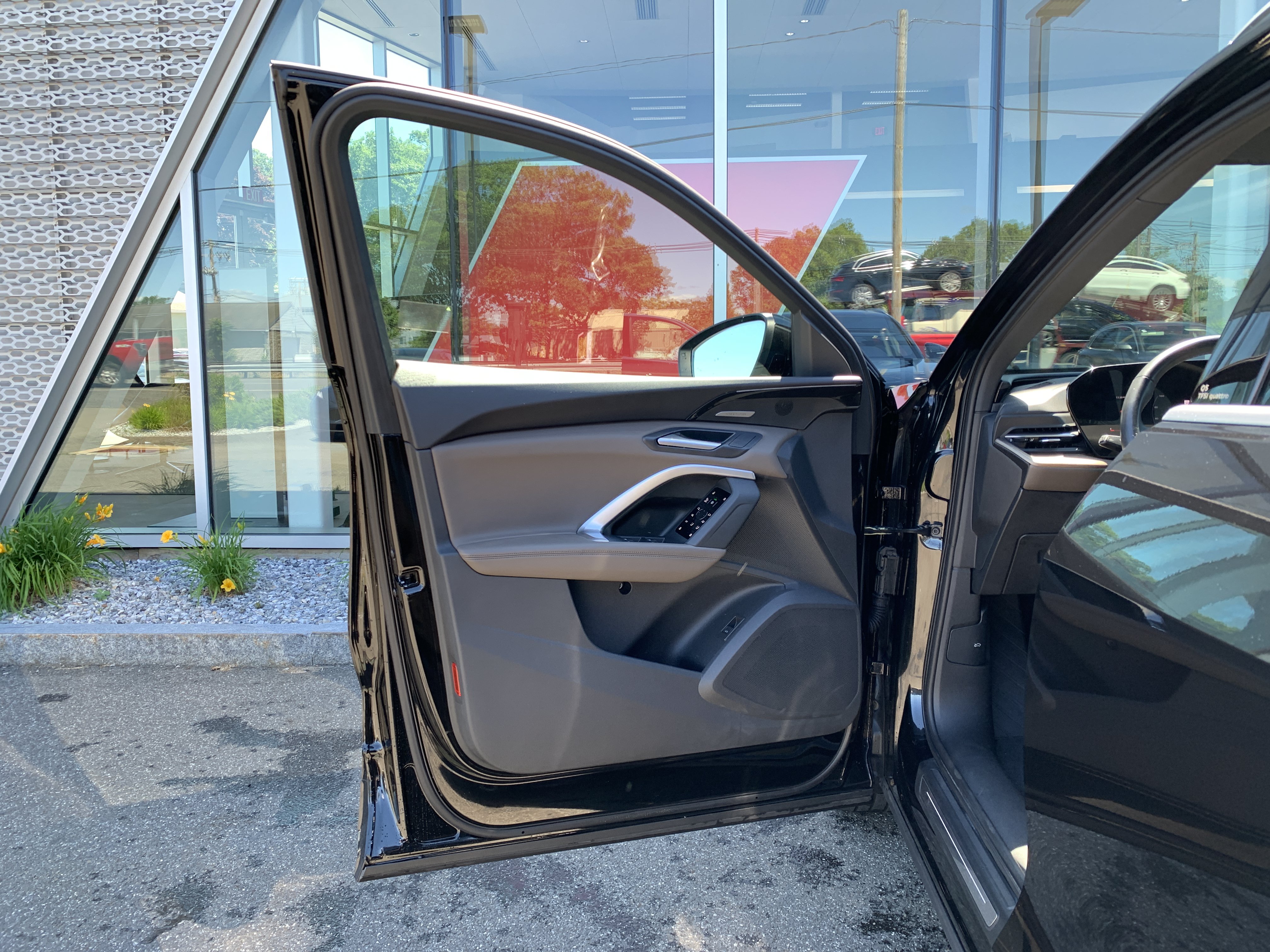 Certified 2025 Audi Q5 Premium w/ Premium Plus AWD/4WD image 8