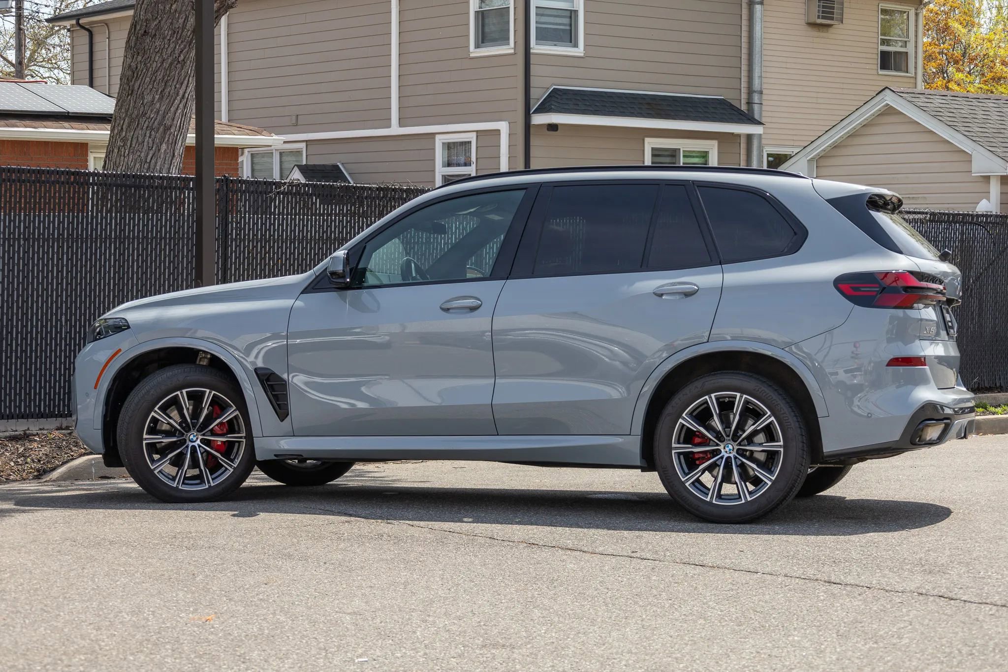 Used 2024 BMW X5 xDrive40i w/ M Sport Package image 32