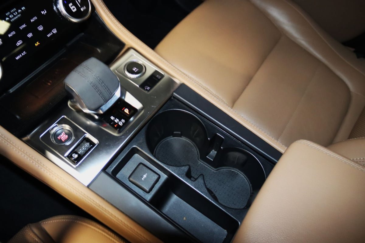 Used 2023 Jaguar F-PACE S AWD/4WD image 37