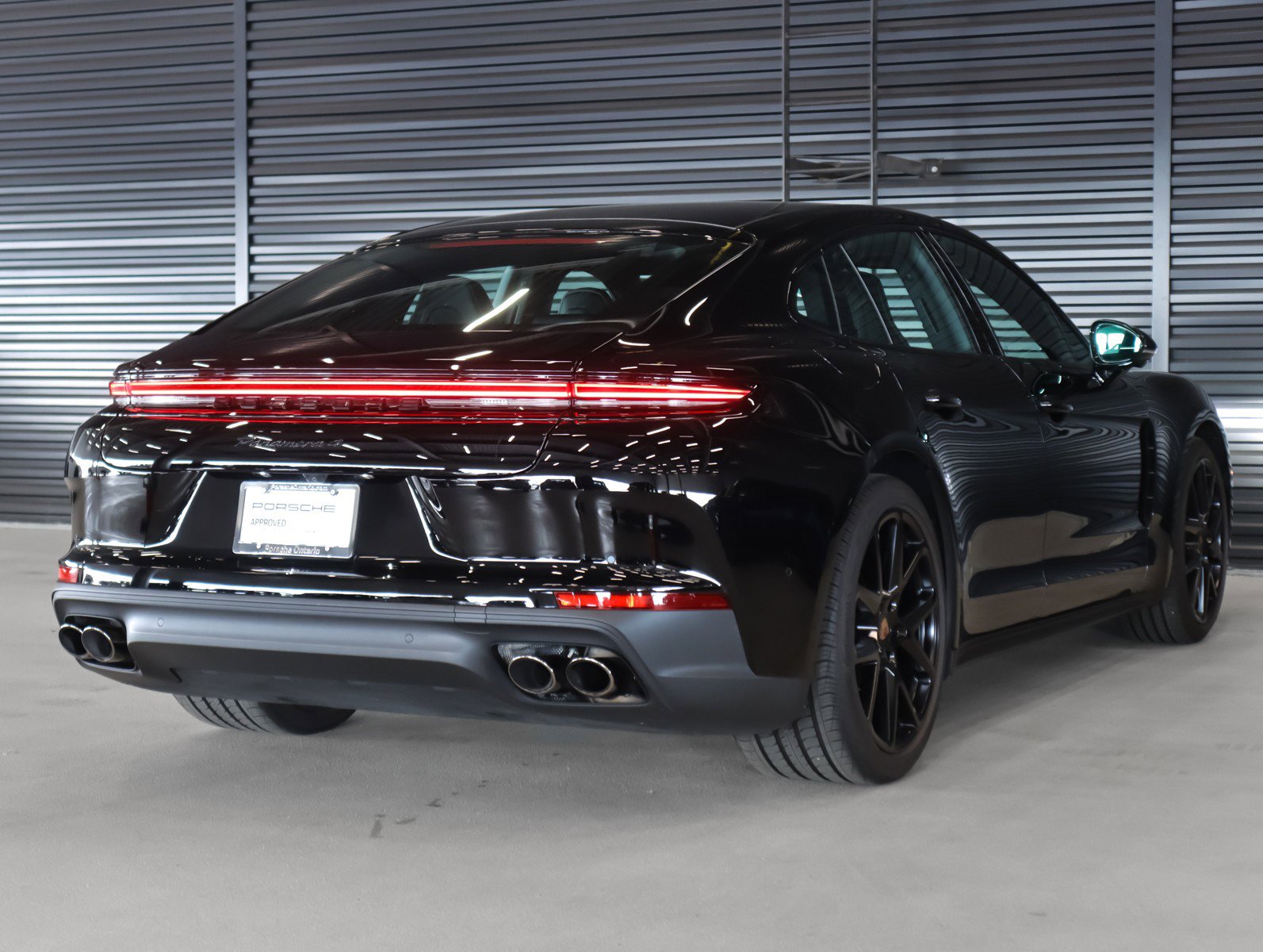 Certified 2025 Porsche Panamera 4 image 10