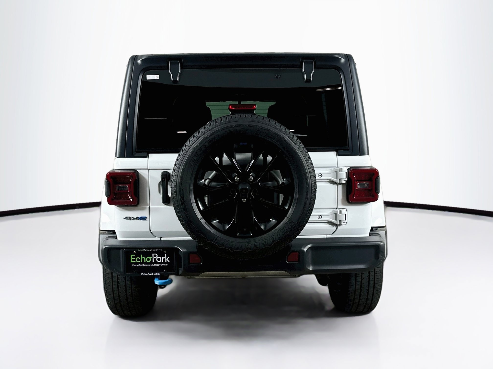 Used 2023 Jeep Wrangler Unlimited Sahara w/ Cold Weather Group AWD/4WD image 7