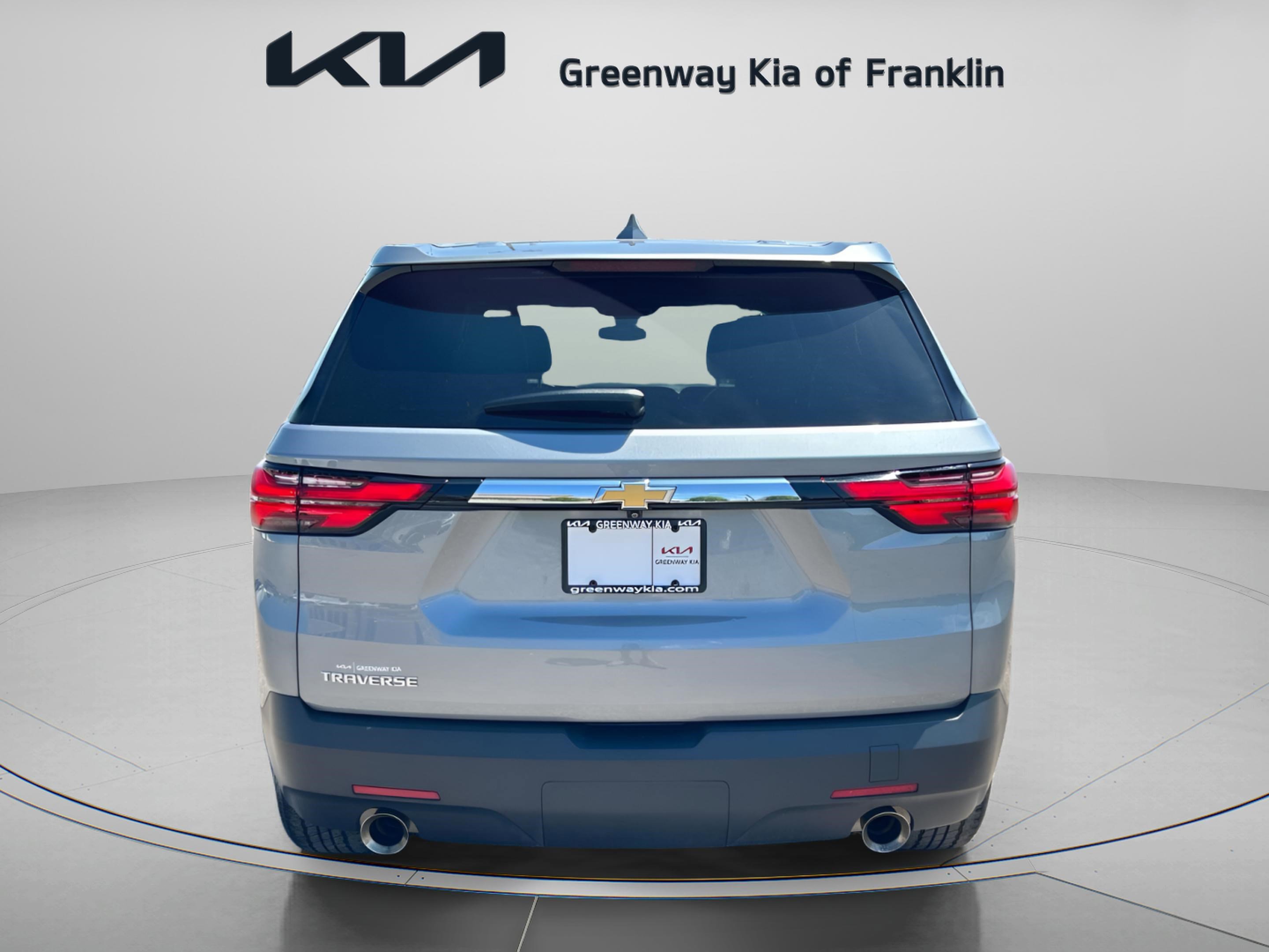 Used 2023 Chevrolet Traverse LS FWD image 7