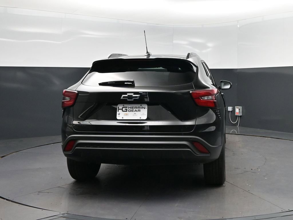 New 2026 Chevrolet Trax LT w/ Driver Confidence Package FWD image 6