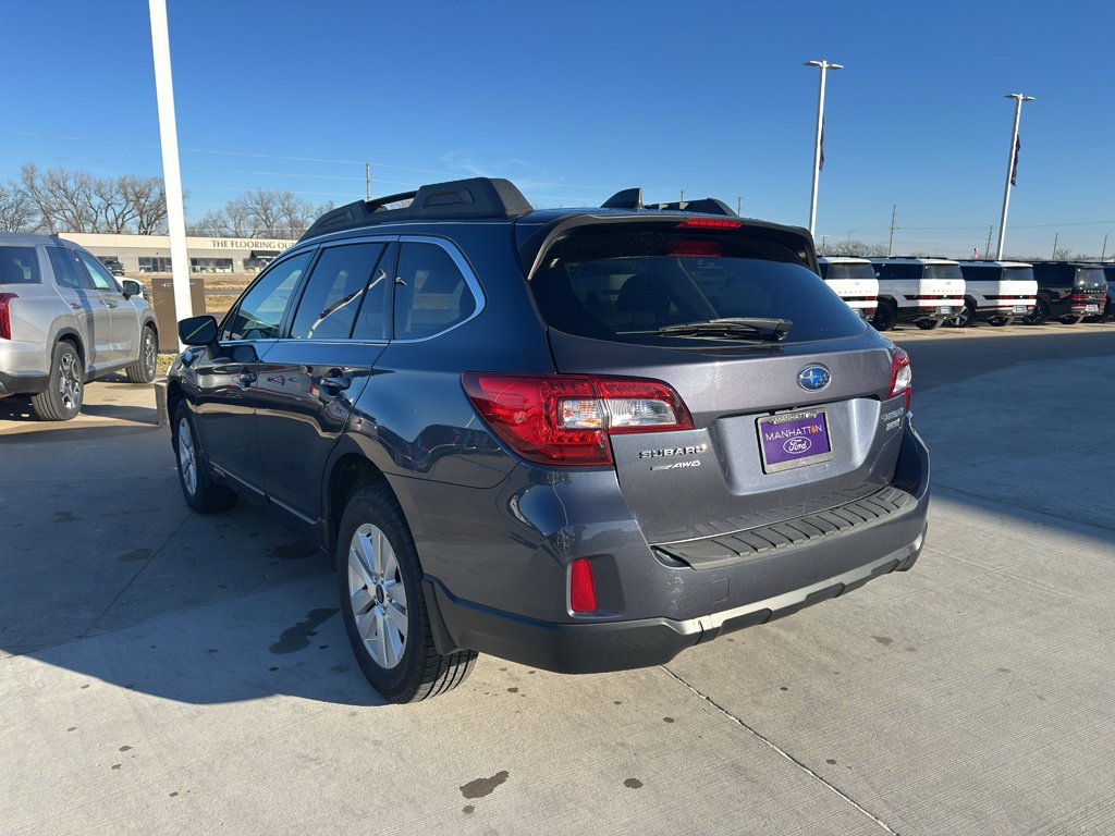 Used 2017 Subaru Outback 2.5i Premium image 6