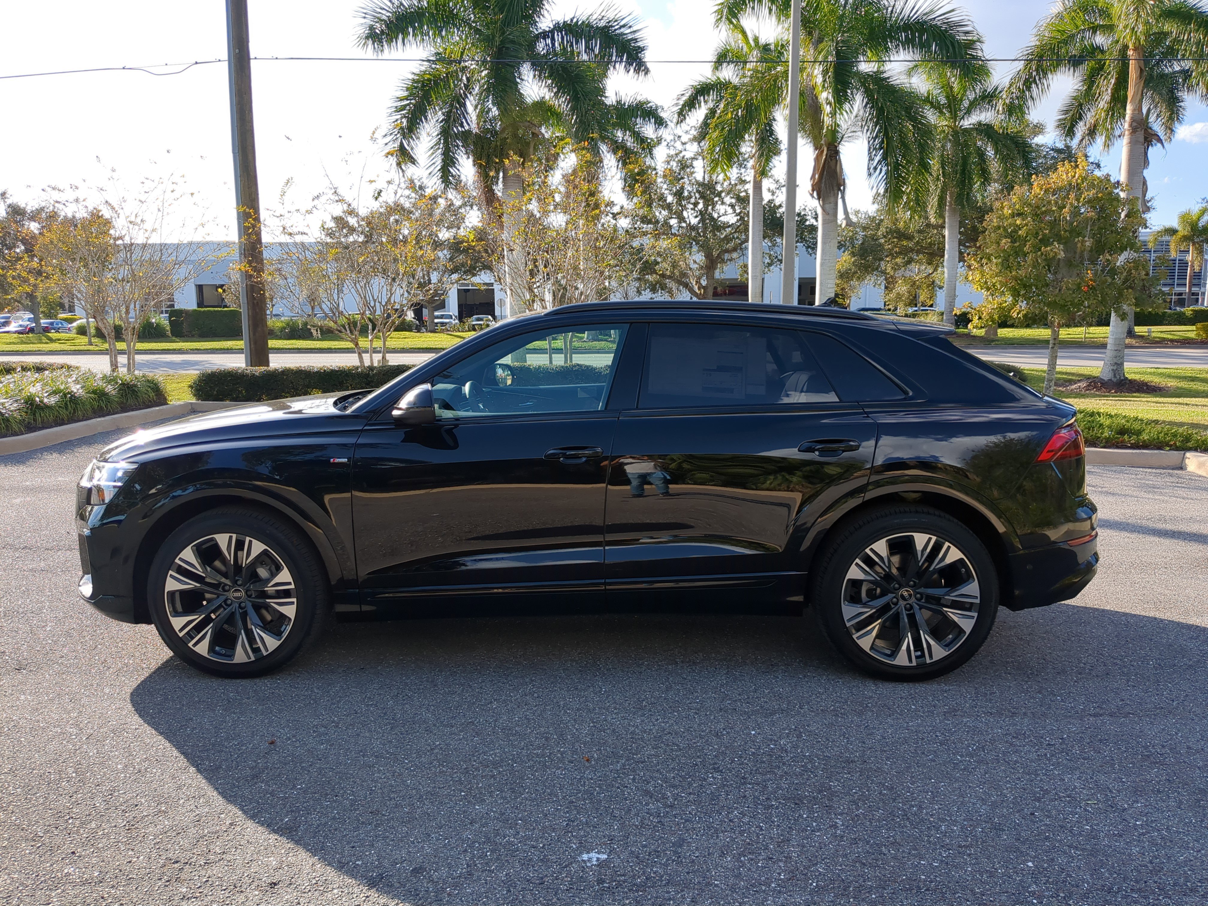 New 2026 Audi Q8 Premium Plus AWD/4WD image 7