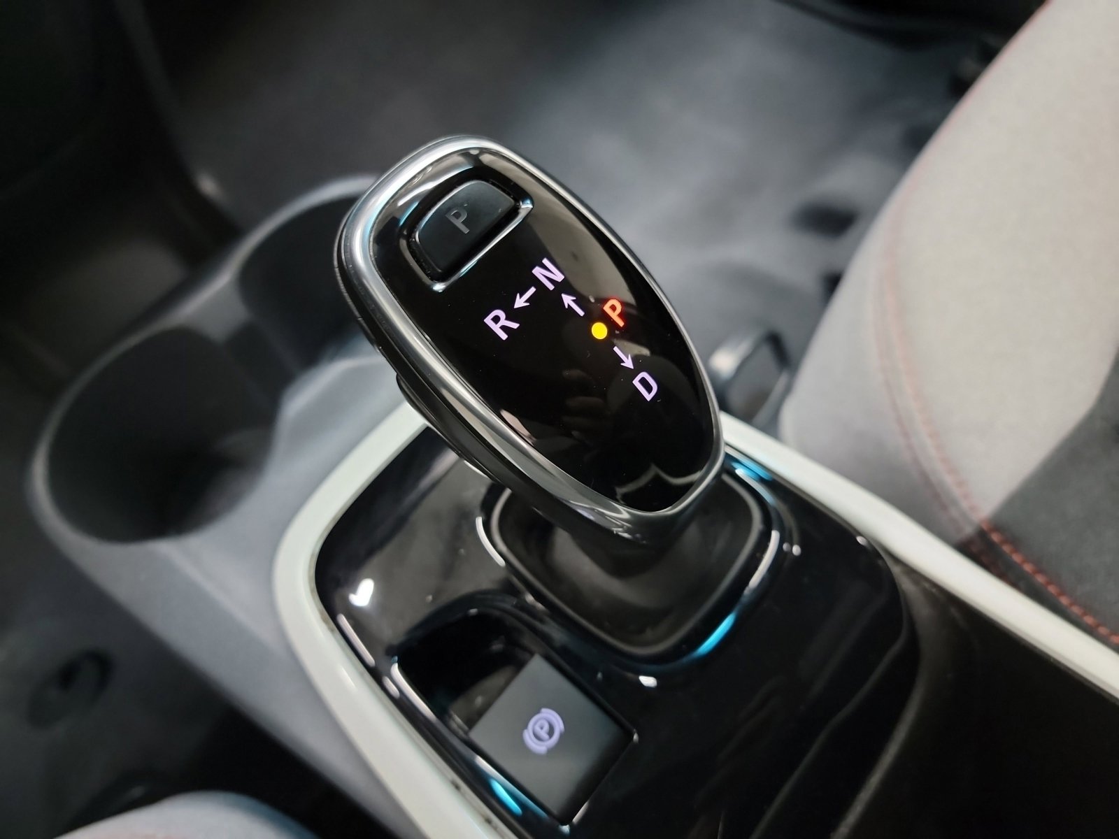 Used 2020 Chevrolet Bolt LT image 26