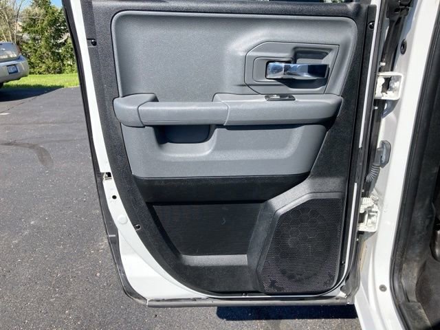 Used 2017 RAM 1500 Classic SLT AWD/4WD image 26
